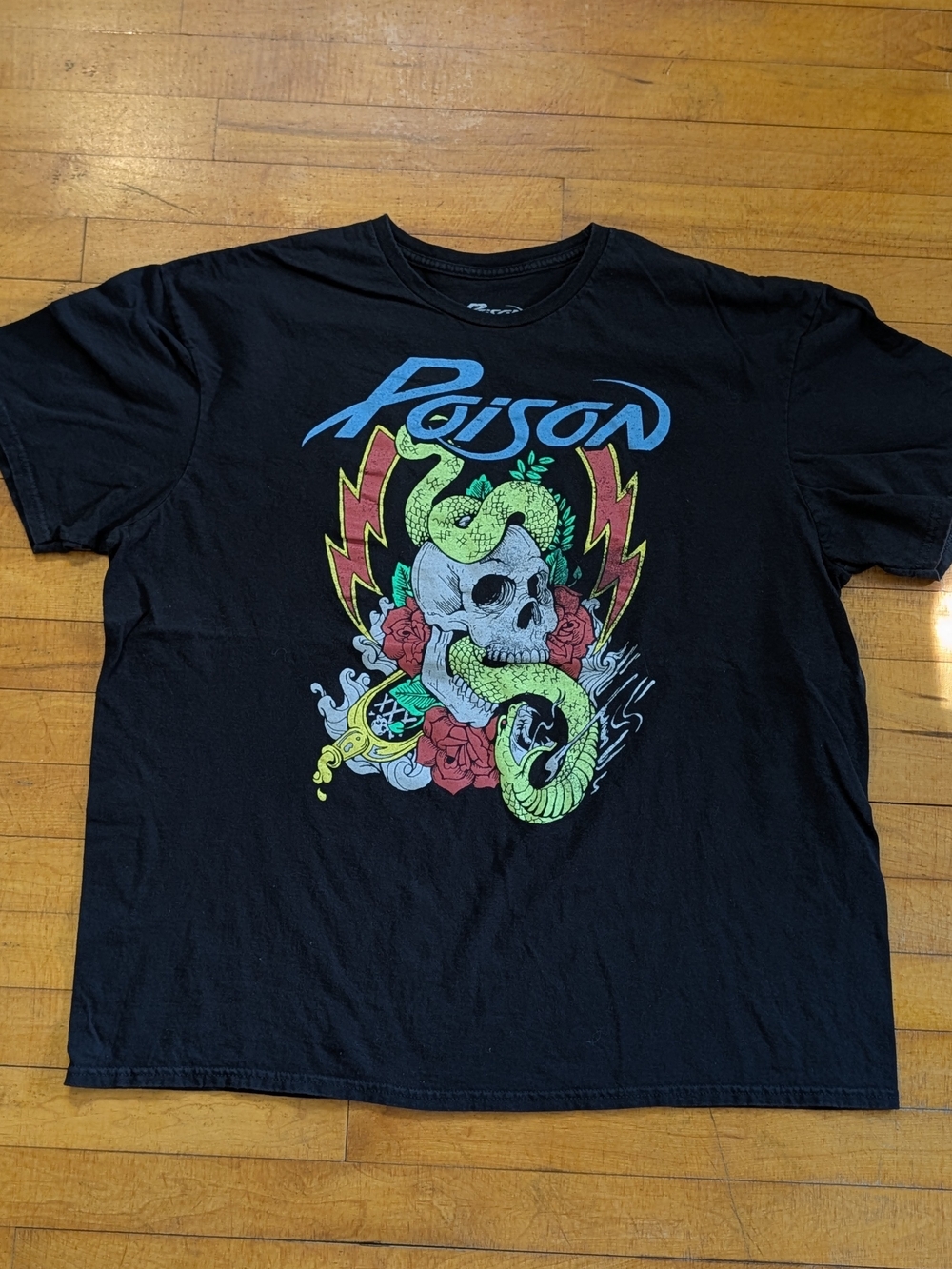 Women's 2XL Poison Skull & Snake Graphic Tee - Black